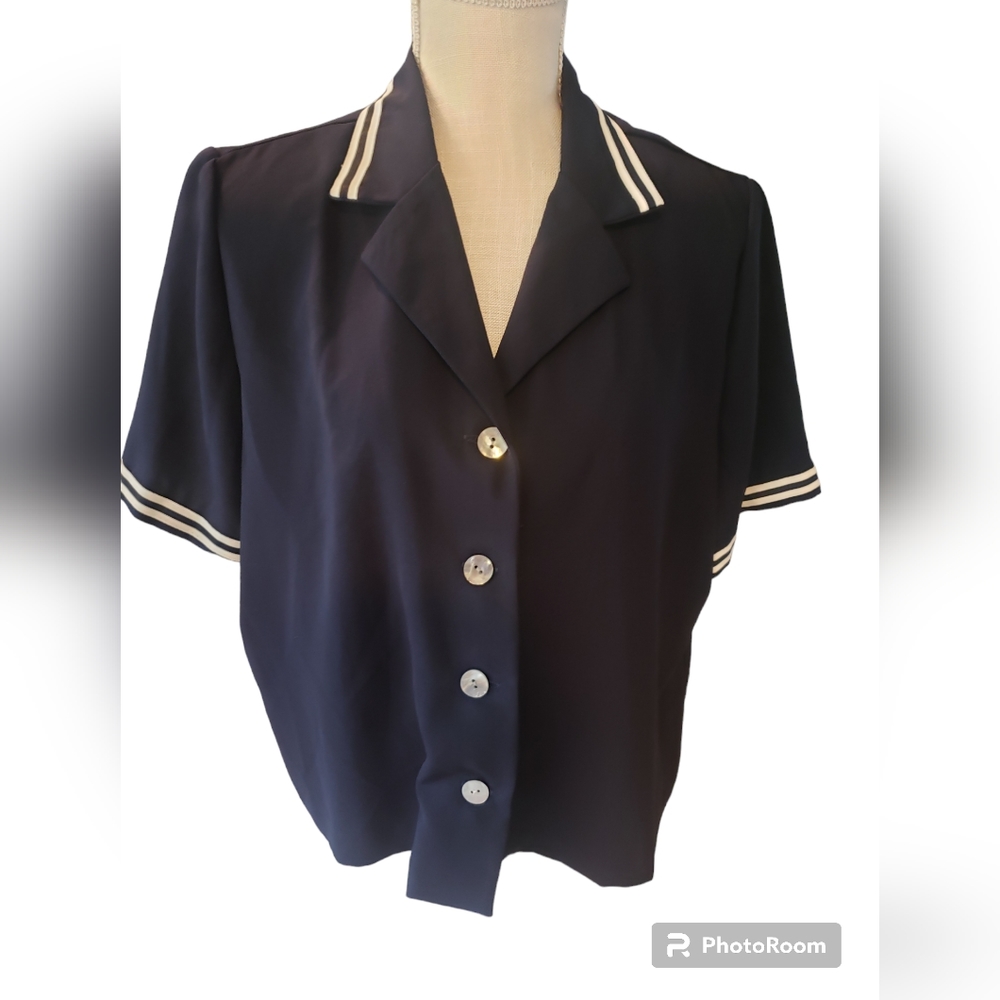 Vintage short sleeve blouse
